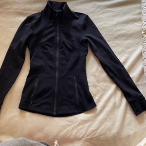 Lululemon size 4 Lion Define jacket black